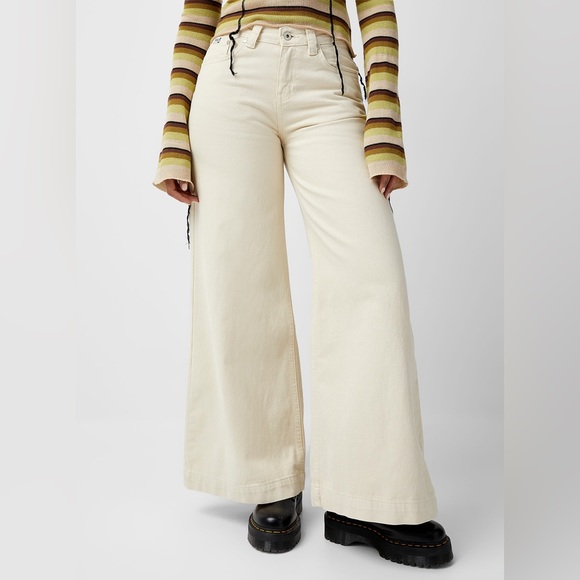 New Neutral Extra Wide Legged Jeans by The Ragged Preist Size 30 - Picture 2 of 6